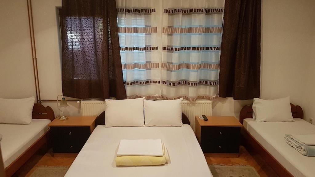 Lira Excellent Nis Hotel Ngoại thất bức ảnh